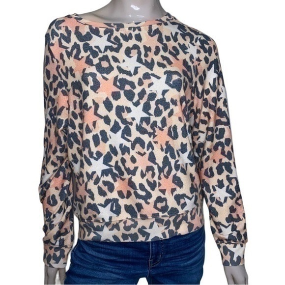 WildFox Women’s Size S Leopard Stars Brushed Hacci Pullover Sweatshirt - Picture 1 of 8
